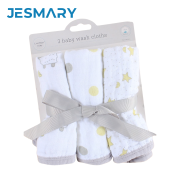 Quà tặng khăn cho em bé